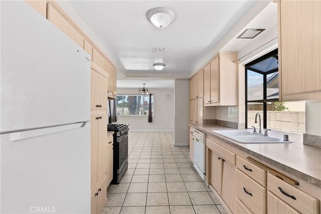 10048 Swinton Avenue, Granada Hills, CA 91343