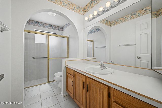9860 N Longford Drive, Tucson, AZ 85742
