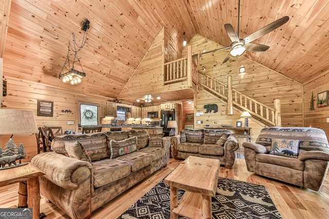 88 Black Gum Lane, Blue Ridge, GA 30513
