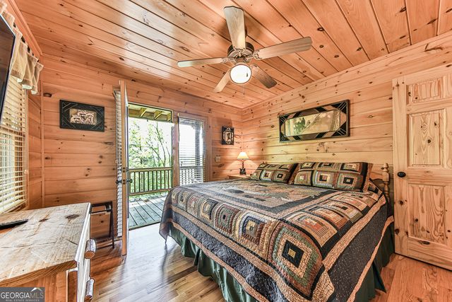 88 Black Gum Lane, Blue Ridge, GA 30513