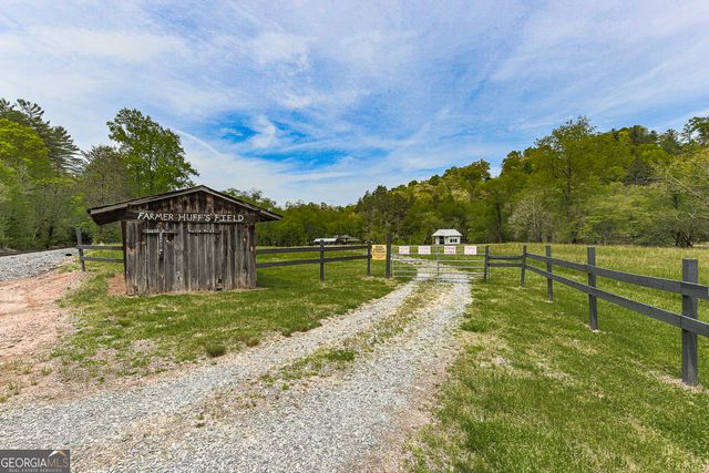 88 Black Gum Lane, Blue Ridge, GA 30513
