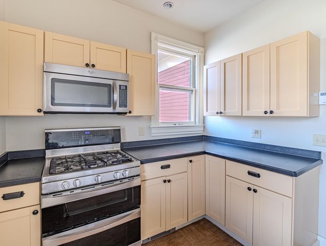 348 Bentley Avenue, Poultney, VT 05764