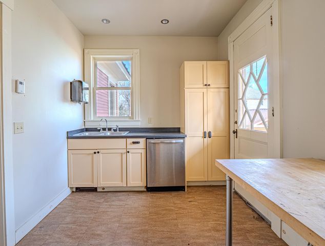 348 Bentley Avenue, Poultney, VT 05764