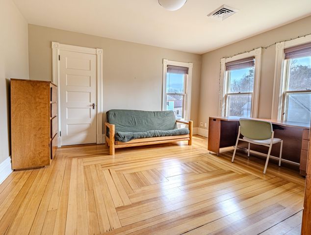 348 Bentley Avenue, Poultney, VT 05764