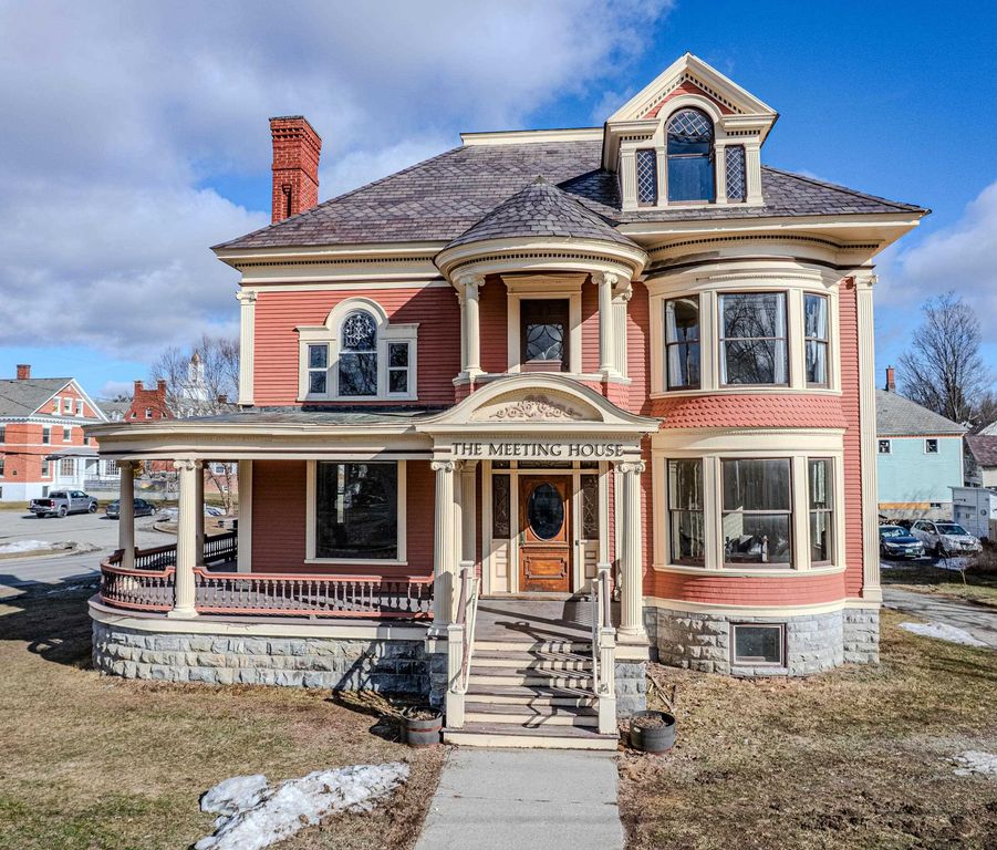 348 Bentley Avenue, Poultney, VT 05764