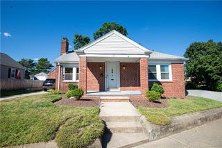29 OLNEY Avenue, North Providence, RI 02911