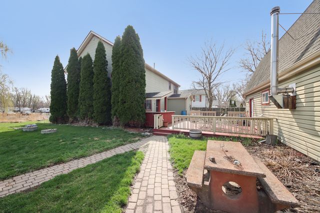 27884 W Riverside Drive, Antioch, IL 60002