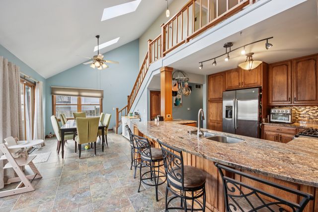 27884 W Riverside Drive, Antioch, IL 60002