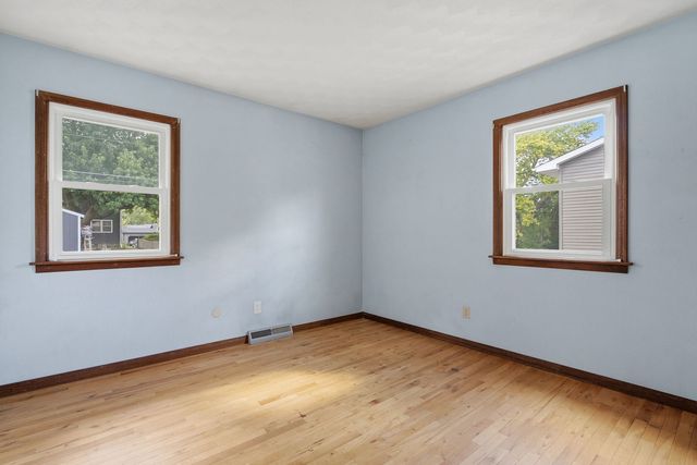 4702 Sheridan Street, Davenport, IA 52806
