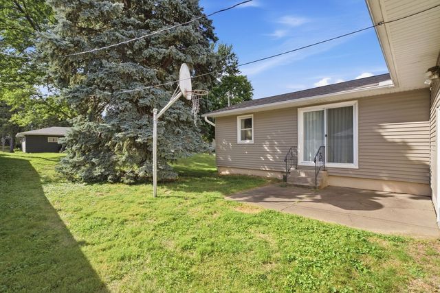 4702 Sheridan Street, Davenport, IA 52806