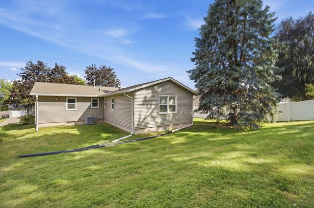 4702 Sheridan Street, Davenport, IA 52806