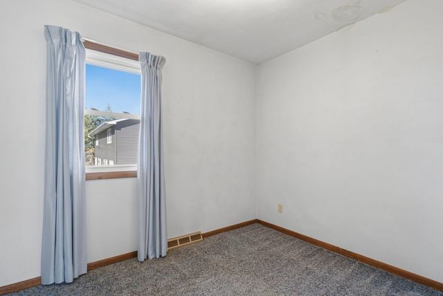 4702 Sheridan Street, Davenport, IA 52806