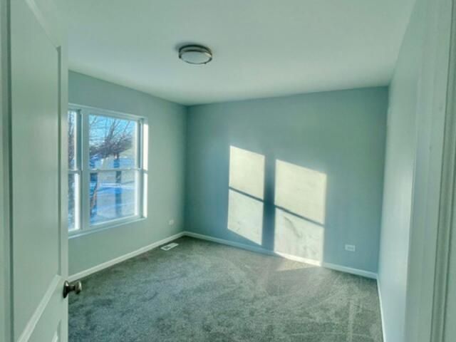 820 N Van Buren Street, Batavia, IL 60510