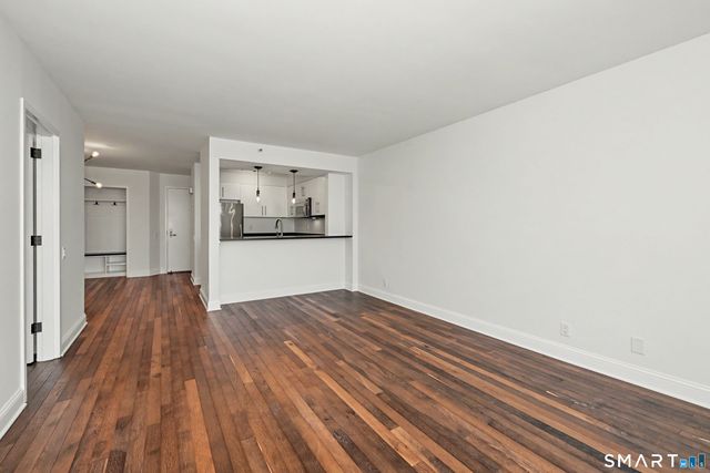 25 Forest Street 14D, Stamford, CT 06901