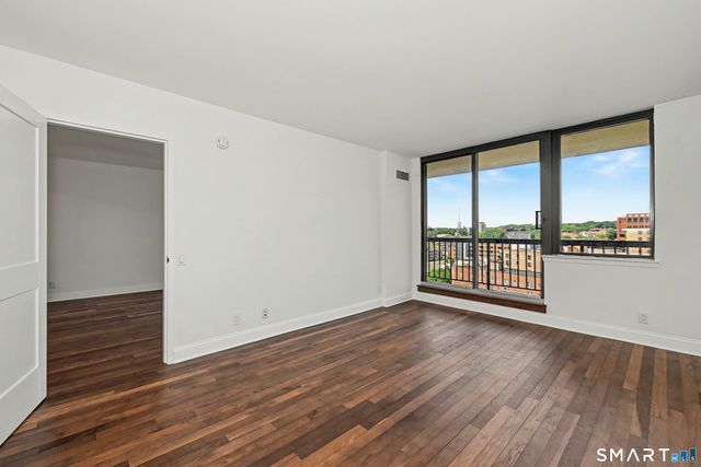 25 Forest Street 14D, Stamford, CT 06901