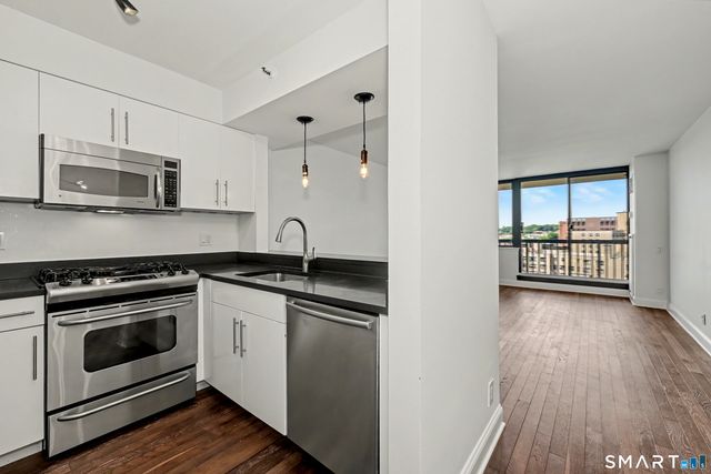 25 Forest Street 14D, Stamford, CT 06901