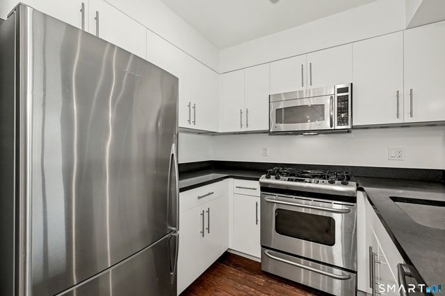 25 Forest Street 14D, Stamford, CT 06901