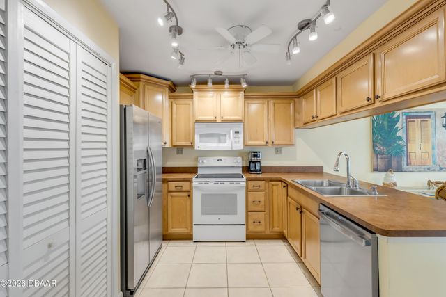 4501 S Atlantic Ave Apt 319, New Smyrna Beach, FL 32169