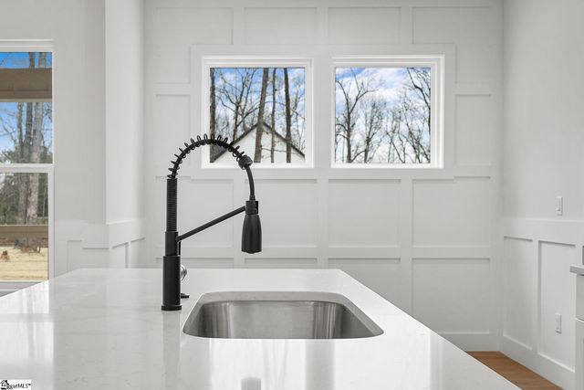 2730 N 29 Highway, Anderson, SC 29621