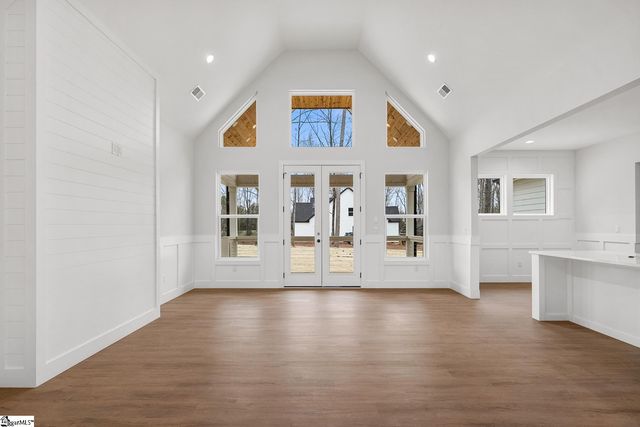 2730 N 29 Highway, Anderson, SC 29621