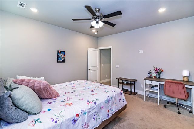 146 E South Street, Fayetteville, AR 72701