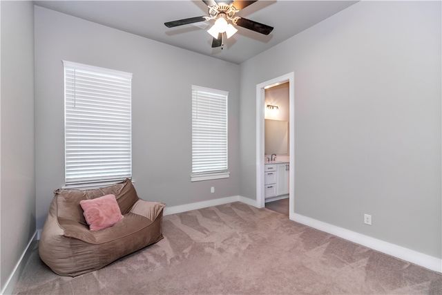 146 E South Street, Fayetteville, AR 72701