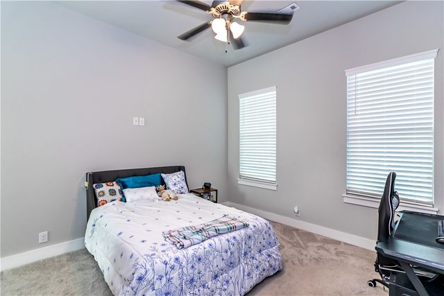 146 E South Street, Fayetteville, AR 72701