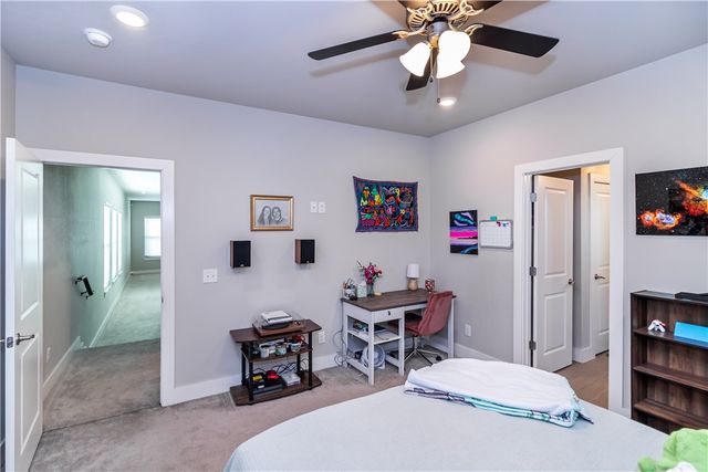 146 E South Street, Fayetteville, AR 72701