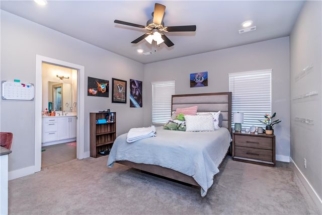 146 E South Street, Fayetteville, AR 72701