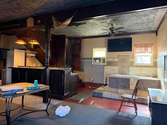 6535 S 375 W, North Judson, IN 46366