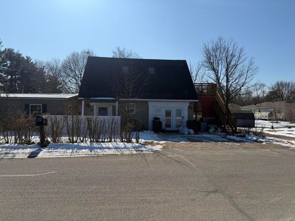 6535 S 375 W, North Judson, IN 46366