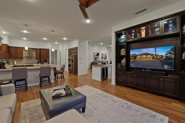 704 Mission Creek Drive, Palm Desert, CA 92211