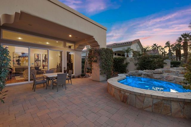 704 Mission Creek Drive, Palm Desert, CA 92211