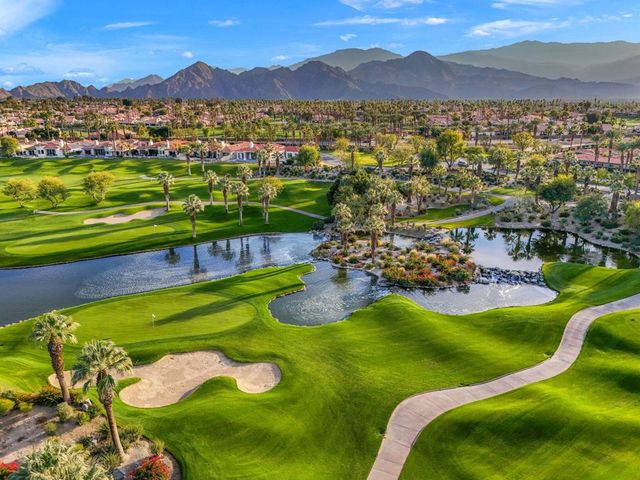 704 Mission Creek Drive, Palm Desert, CA 92211