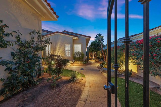 704 Mission Creek Drive, Palm Desert, CA 92211