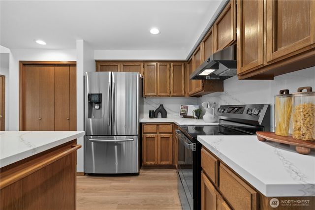 3736 248th Place SE, Sammamish, WA 98029