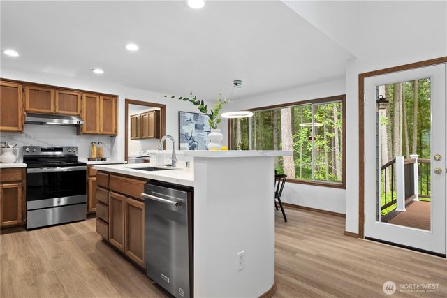 3736 248th Place SE, Sammamish, WA 98029
