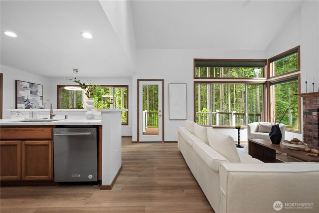 3736 248th Place SE, Sammamish, WA 98029
