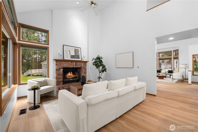 3736 248th Place SE, Sammamish, WA 98029