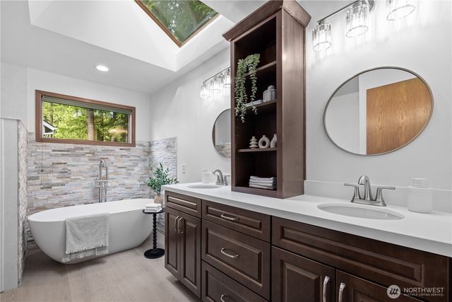 3736 248th Place SE, Sammamish, WA 98029