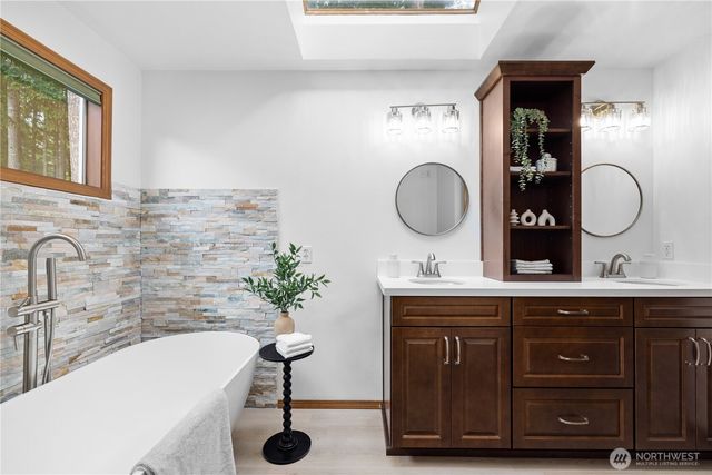 3736 248th Place SE, Sammamish, WA 98029
