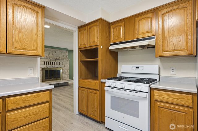 7804 Bobcat Drive SE, Lacey, WA 98503