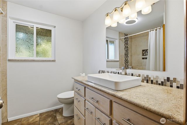 7804 Bobcat Drive SE, Lacey, WA 98503