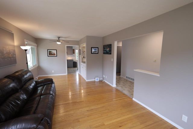 56 Illinois STREET, Racine, WI 53405