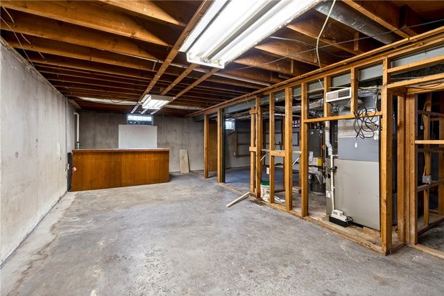 78 N Tippecanoe Drive, Tipp City, OH 45371