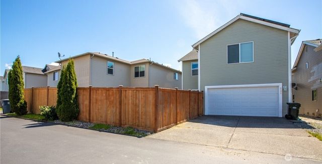 3178 Hoffman Hill Boulevard, Dupont, WA 98327
