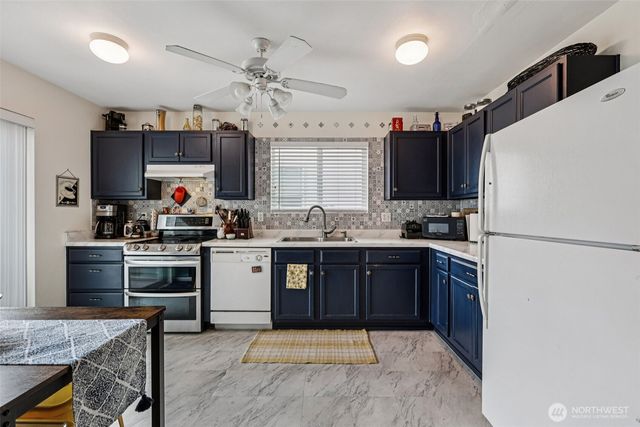 3178 Hoffman Hill Boulevard, Dupont, WA 98327