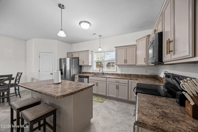 806 Tuscarora Trail, Jacksonville, NC 28546