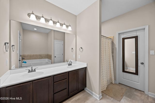 806 Tuscarora Trail, Jacksonville, NC 28546