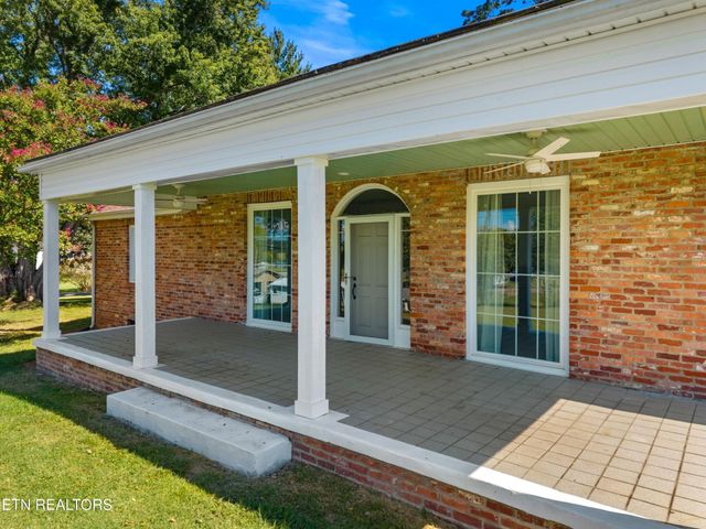 1328 W Main St, White Pine, TN 37890